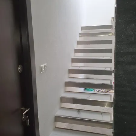 Bistrik Apartman *